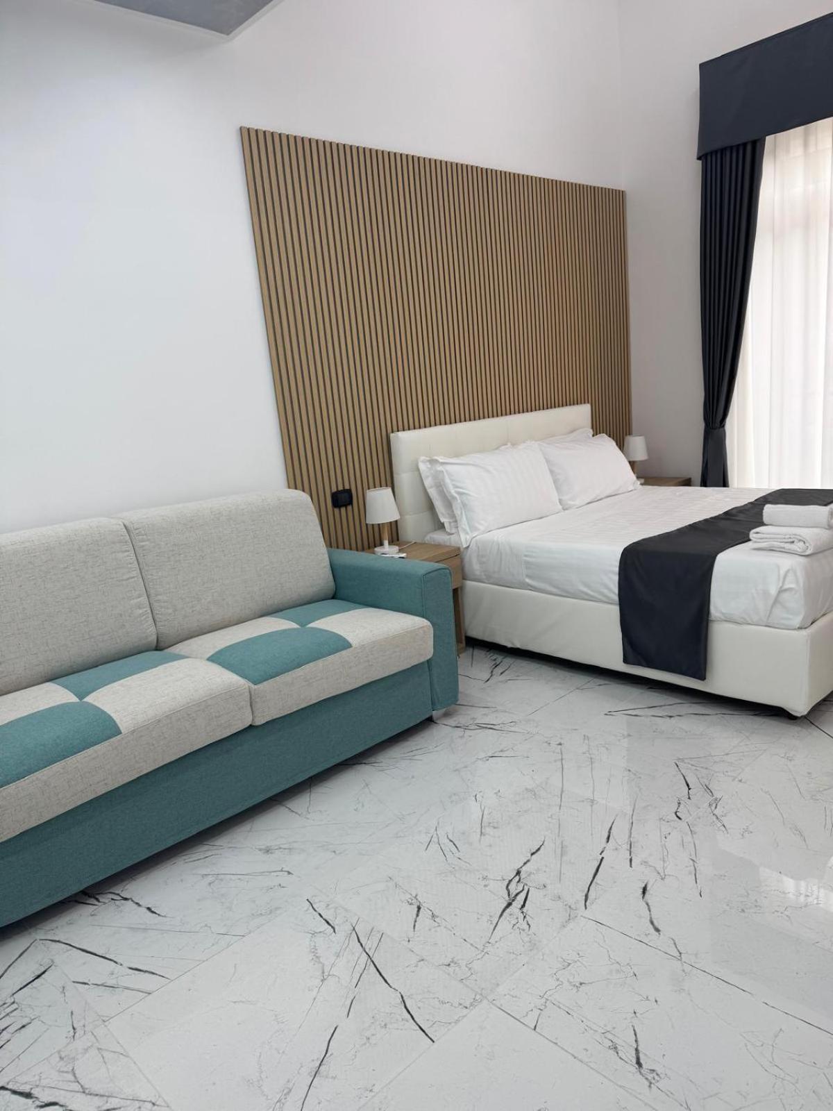 Hotiday Room Collection - Napoli Sant'Arcangelo Exterior photo